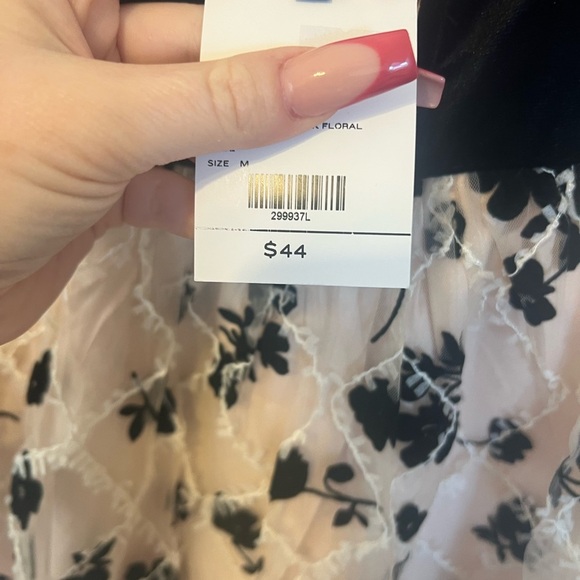 Black & Nude Floral Dress (Size M) NWT - Picture 6 of 7